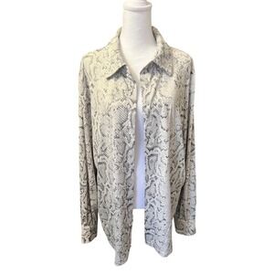 NWOT DIALOGUE Women's 1X Snake Print Button Up Long Sleeve Shirt Top Gray White‎